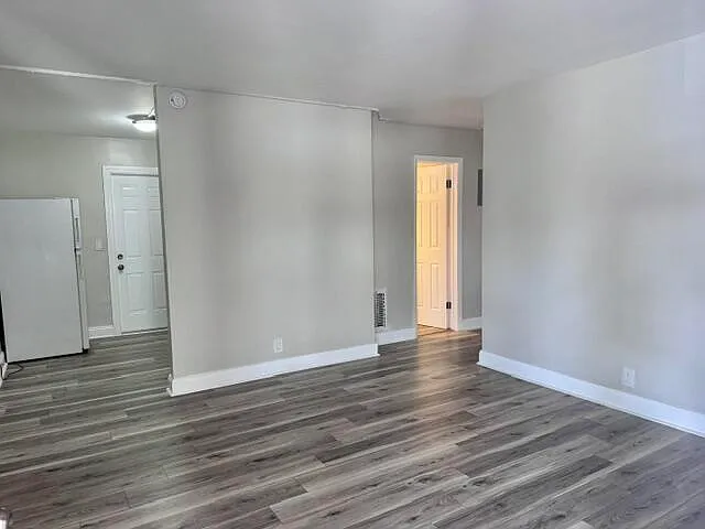 2 bed, 1.0 bath, 800 sqft, $1,250 — Photo 3