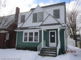 734 Ardmore St SE, Grand Rapids, MI 49507