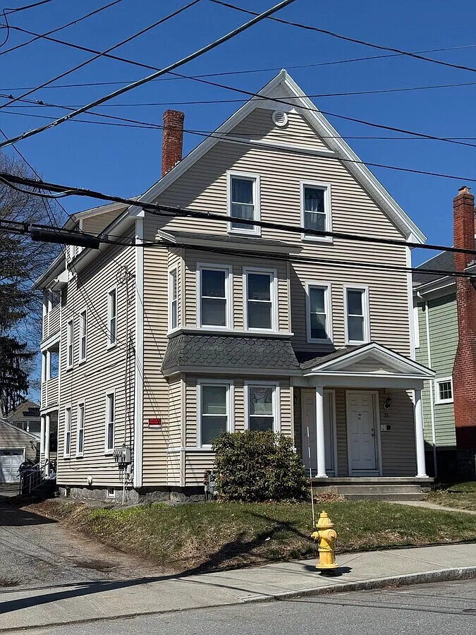3 bed, 1550 sqft, $2,500 — Photo 1