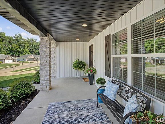 5th image of 968 Lochinvar Ln