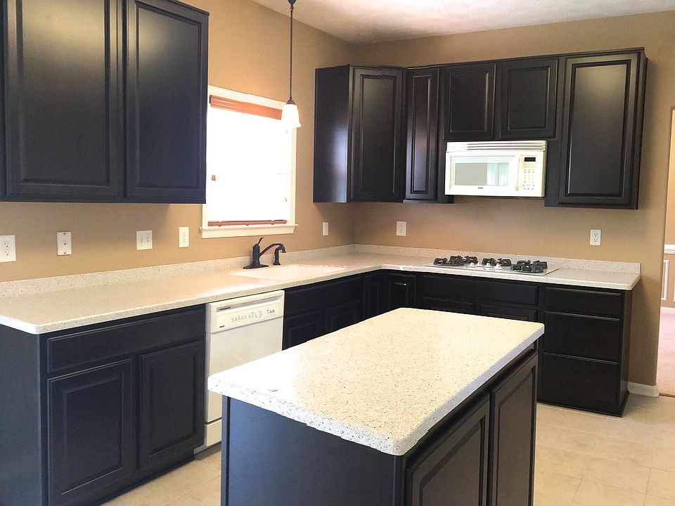1st image of 1007 Black Oak Ct