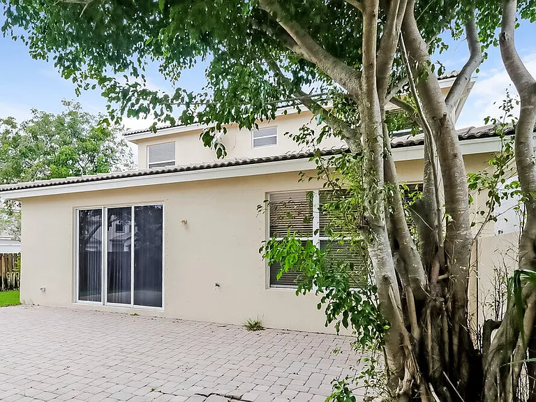 4312 N Magnolia Cir — Photo 17
