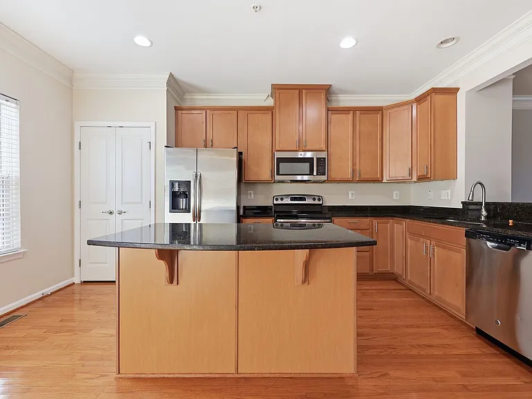 7833 Wormans Mill Rd — Photo 19
