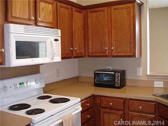5th image of 5618 Dartington Dr