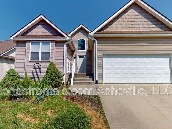 111 Woodcreek Cir, Swannanoa, NC 28778