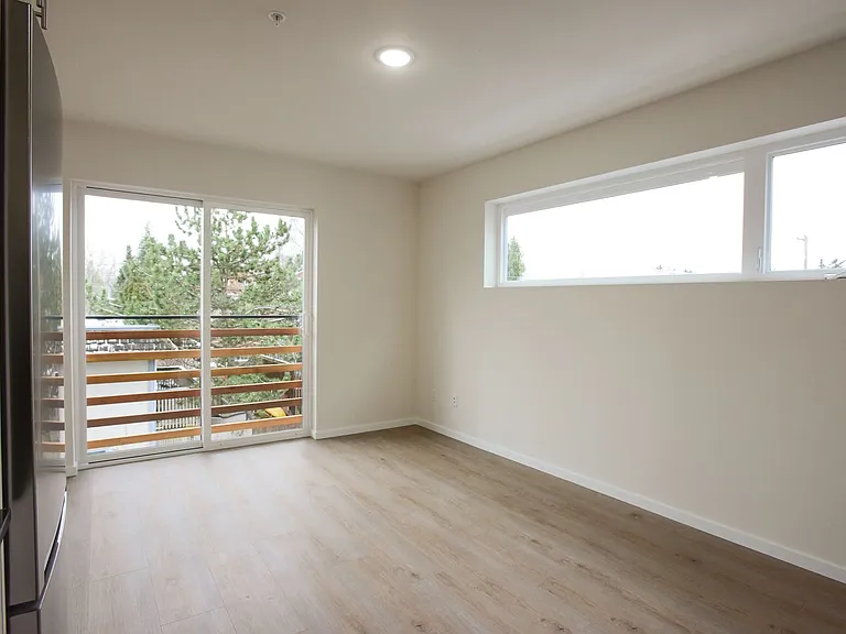 Upper Greenlake/Oaktree Area — Photo 10