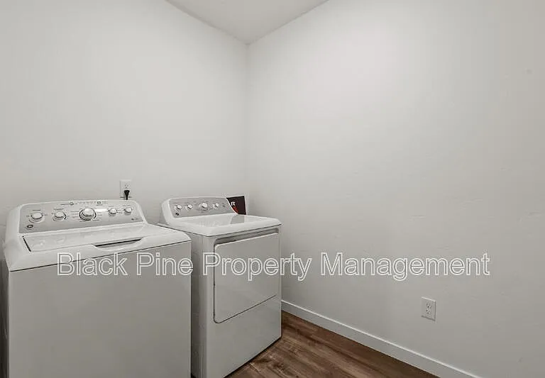 15307 Cloud Crest Ave — Photo 30