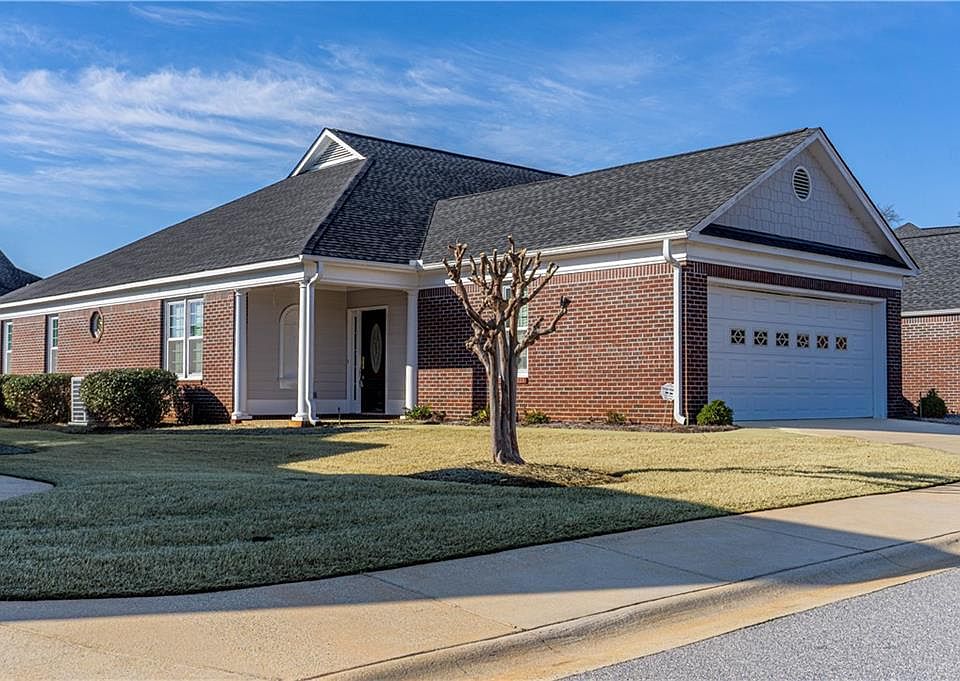 1st image of 1605 Autumn Leaf Dr Unit A