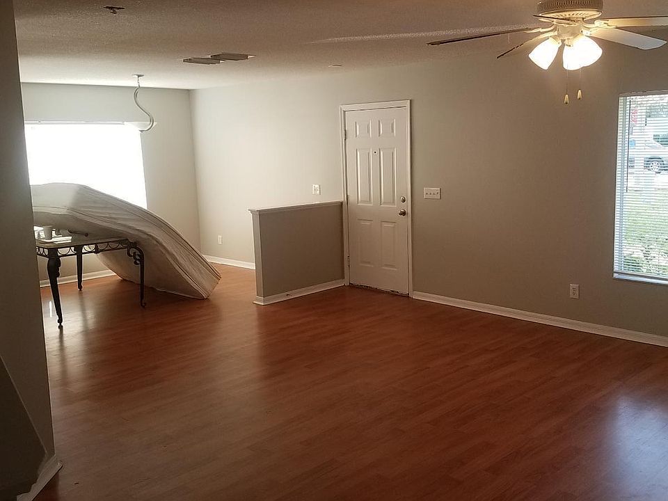 2nd image of 7145 Waterside Dr