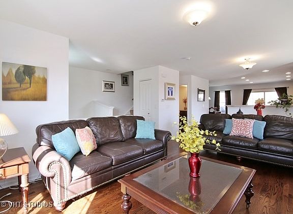 4th image of 402 N Jayden Dr #1