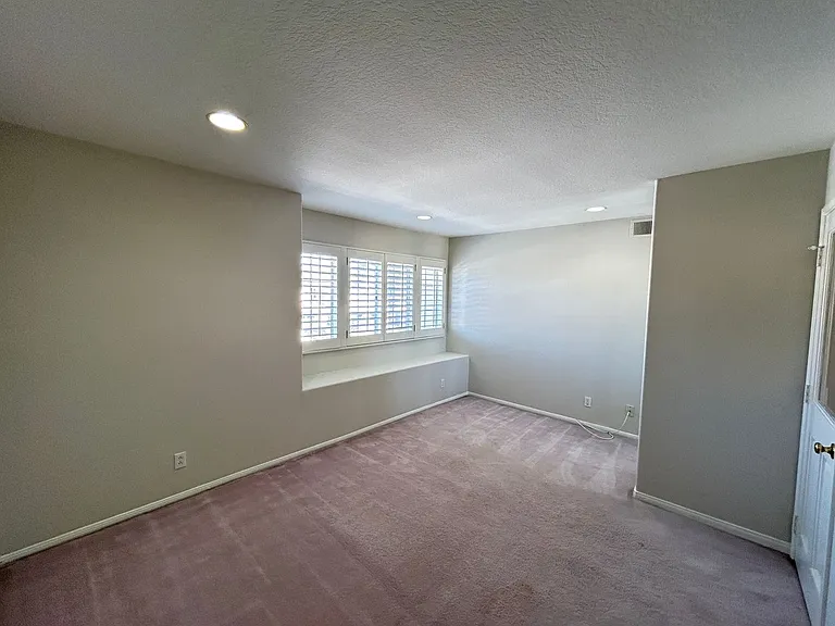 8132 E Hillsdale Dr — Photo 49