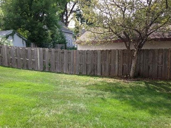 3rd image of 4050 Maureen Drive NE
