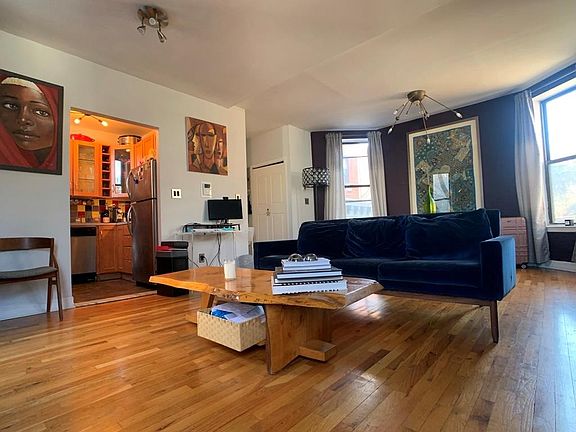 5th image of 118 Clinton Ave APT 2B