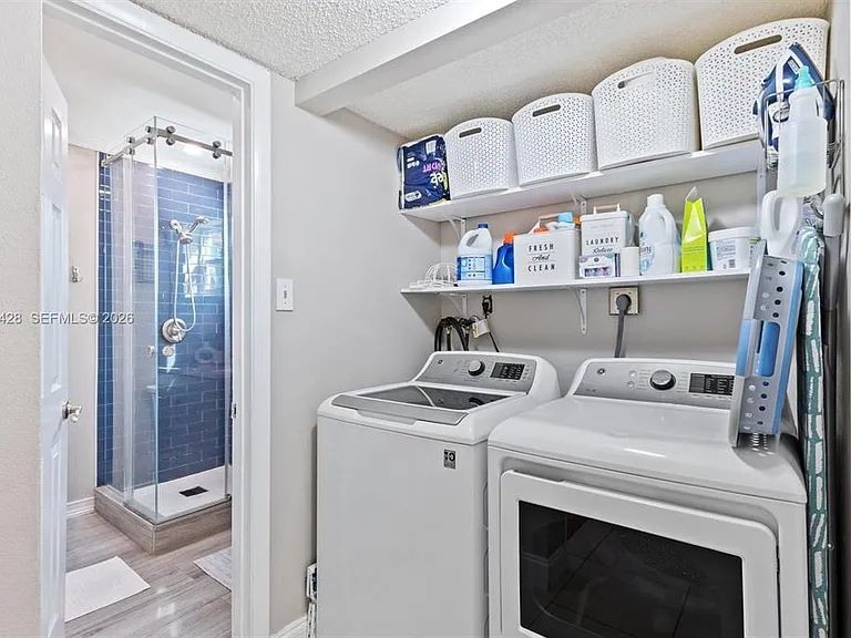 4119 Coral Springs Dr #C6 — Photo 8