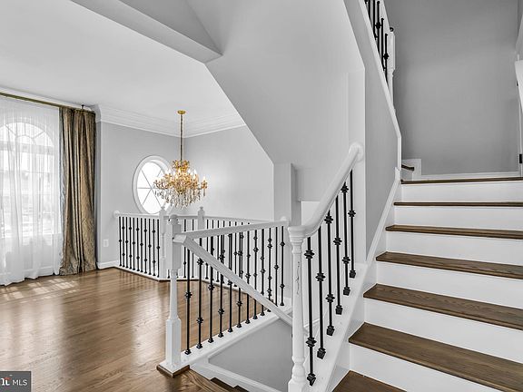 5th image of 25241 Beach Pl