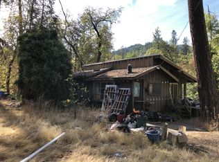 358 Savage Creek Rd, Grants Pass, OR 97527