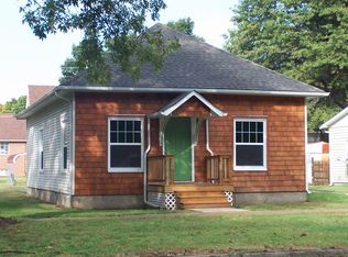 203 Commercial St, Oswego, KS 67356