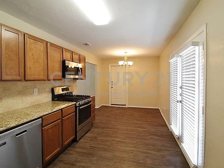 610 Overlook Dr — Photo 6