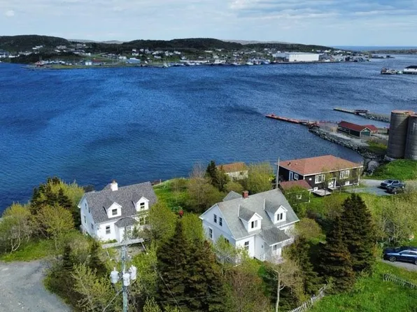 12 and 14 Maraval Drive, St Anthony, NL A0K4S0