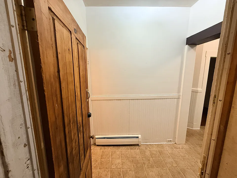 18 Center St #1