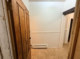 18 Center St #1, Bellows Falls, VT 05101
