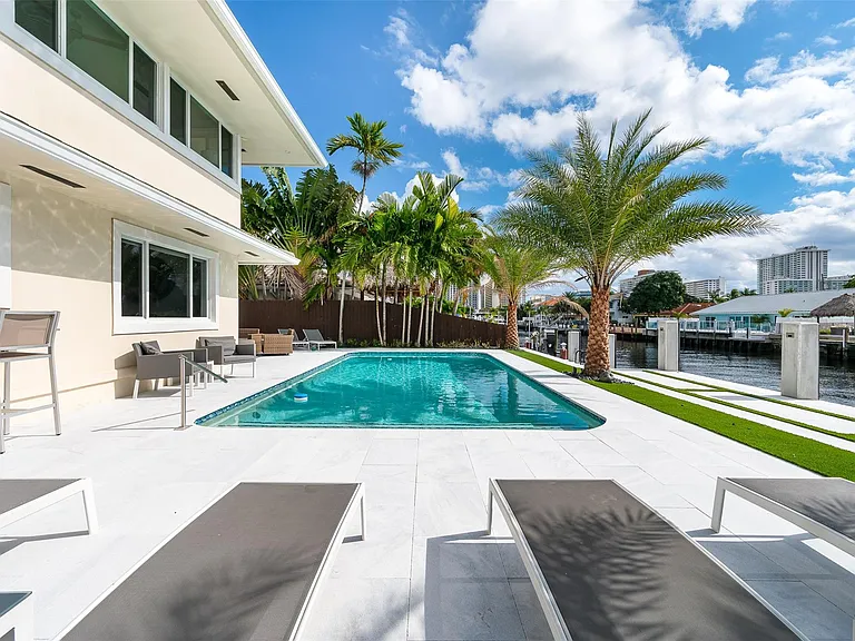 39 Castle Harbor Isle Dr — Photo 35
