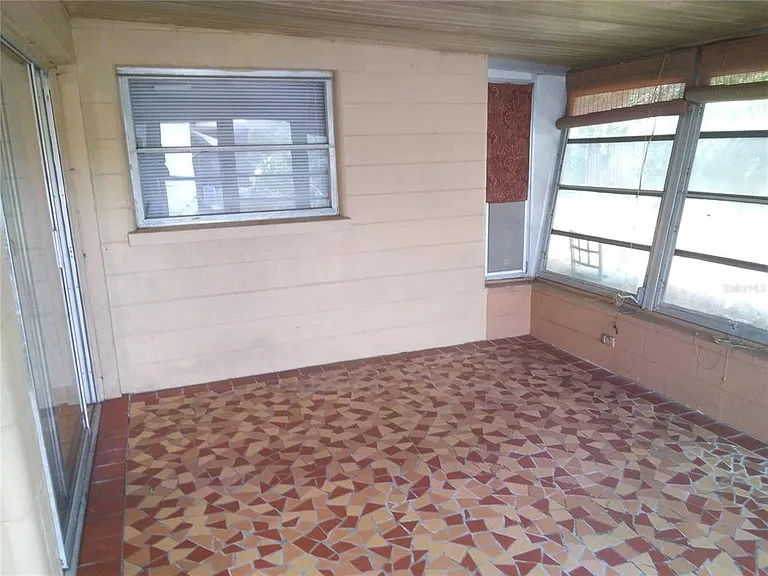 5160 102nd Way N — Photo 22