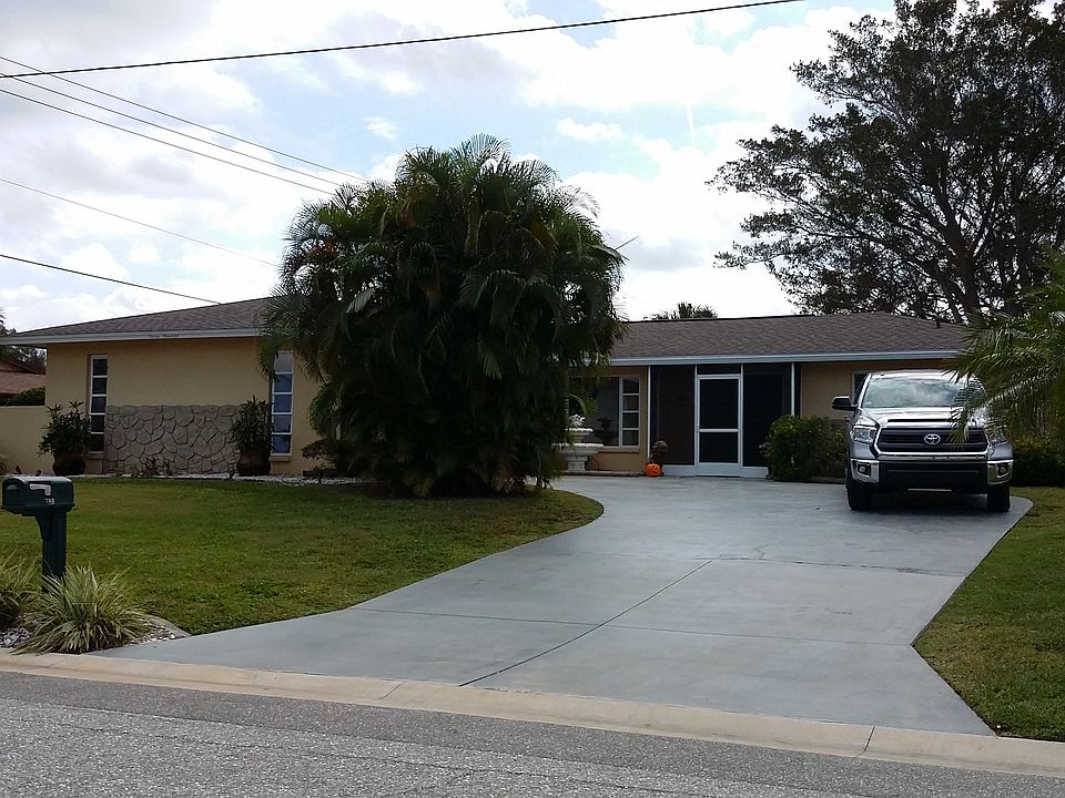 1st image of 700 S Gondola Dr