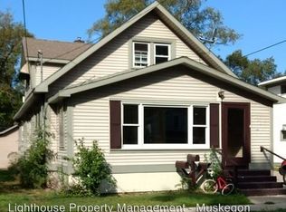 1525 Beidler St, Muskegon, MI 49441
