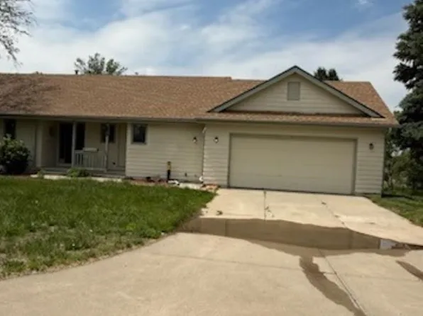 15911 S 234th St, Gretna, NE 68028