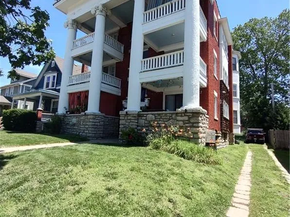 3907-3909 Central St, Kansas City, MO 64111