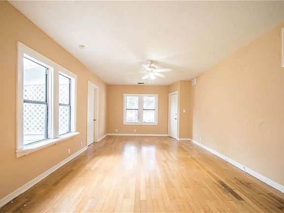 5th image of 300 29th St S