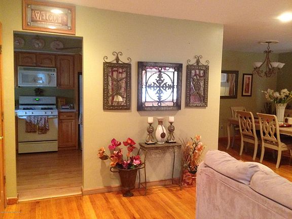 5th image of 111 Ebbitts St