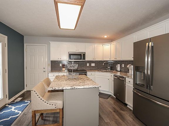 5th image of 1135 Brookstone Dr