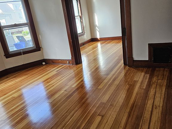 5th image of 47 Hartford Ave