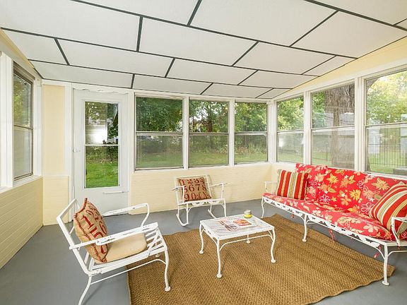5th image of 5845 Queen Ave S