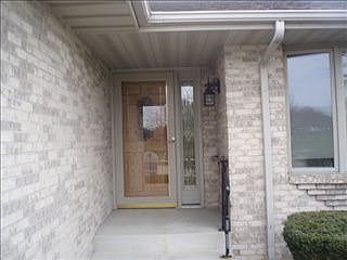 1st image of 1186 N Crest Dr