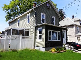 17 Miller St, Glen Cove, NY 11542