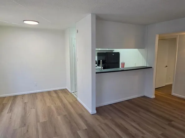 825 S Main St #B2, Paris, TX 75460