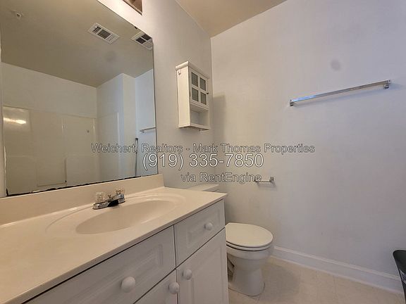 5th image of 929 Morreene Rd APT C25