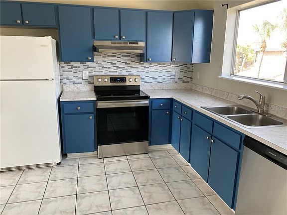 4th image of 6317 Newtown Cir #17B6
