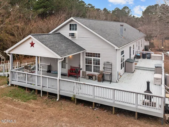 334 Old Folkstone Road, Holly Ridge, NC 28445