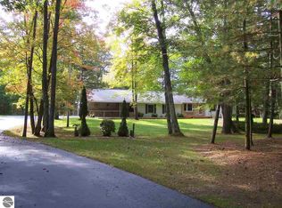 4534 Hilltop St, East Tawas, MI 48730