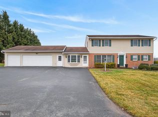 150 Yoe Dr, Red Lion, PA 17356