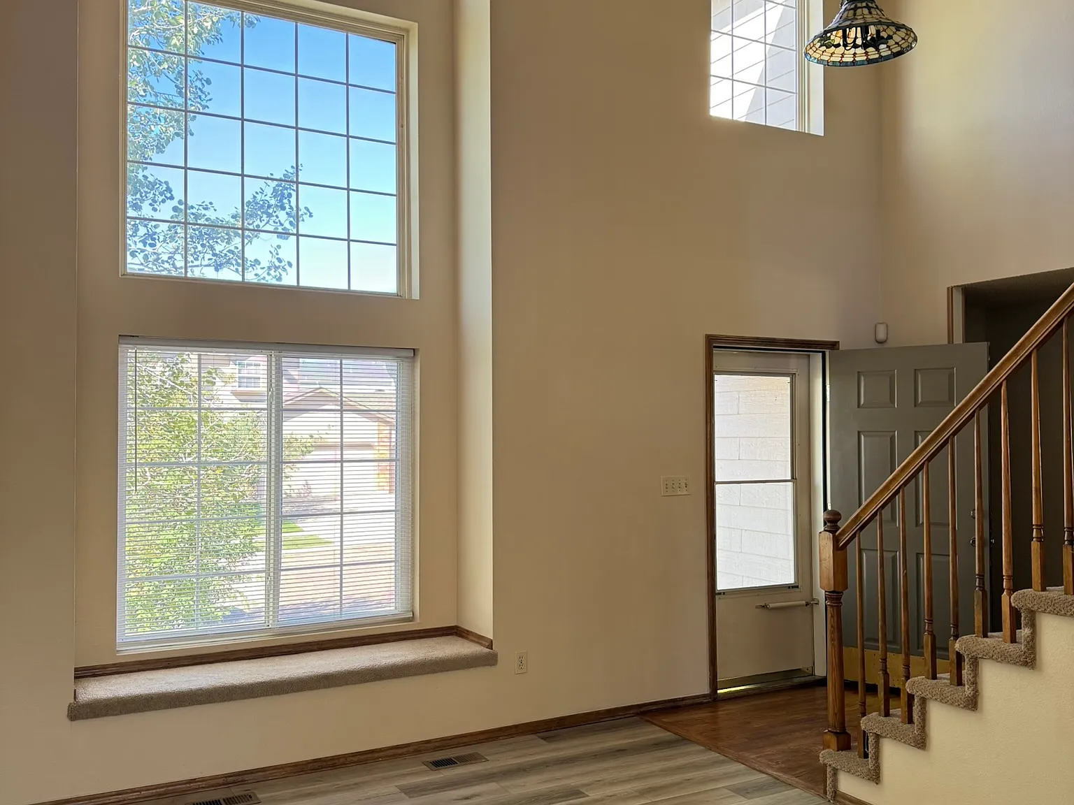 4 bed, 3.5 bath, 3355 sqft, $2,895 — Photo 3