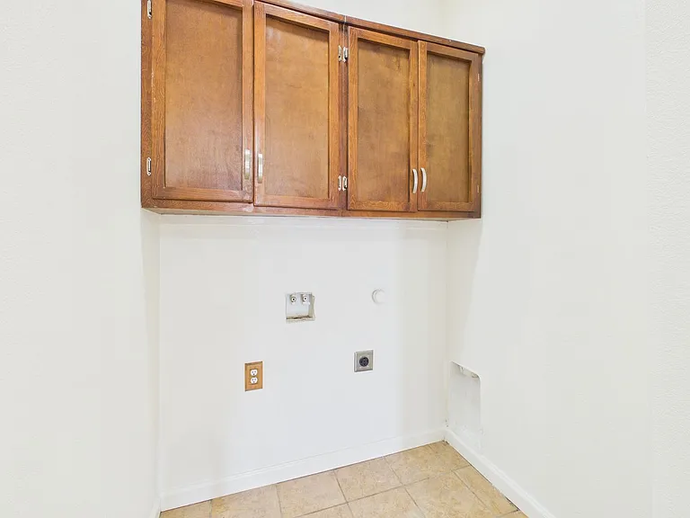 745 N Aldredge St #A — Photo 24