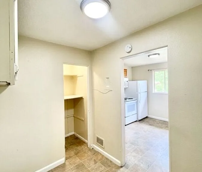 3115 N High St — Photo 7