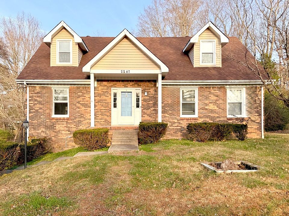 1st image of 2247 Sweetbriar Dr