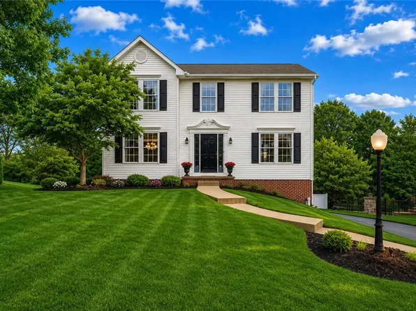 1871 Pioneer Dr, Sewickley, PA 15143