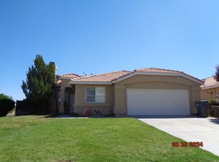 608 Violet Ave, Rosamond, CA 93560